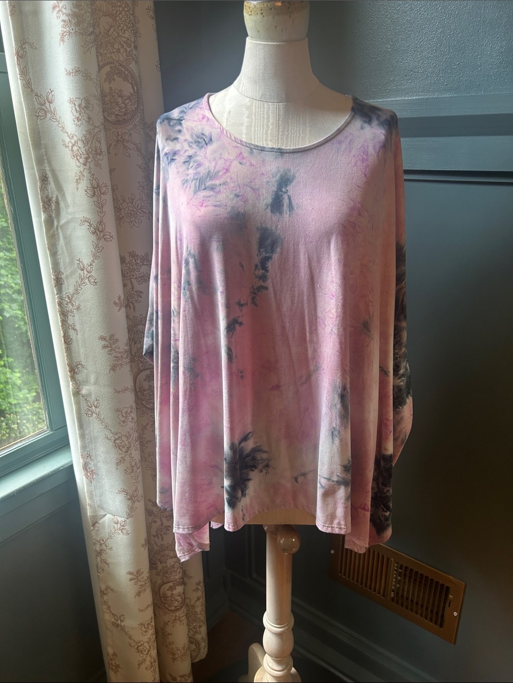 Women's Pink Tie-Dye Lightweight short - Sleeve Top/ tunic